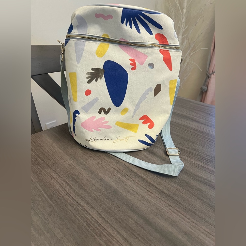 Kendra Scott Insulated Cooler Bag. Multicolor.  Used - Picture 10 of 11